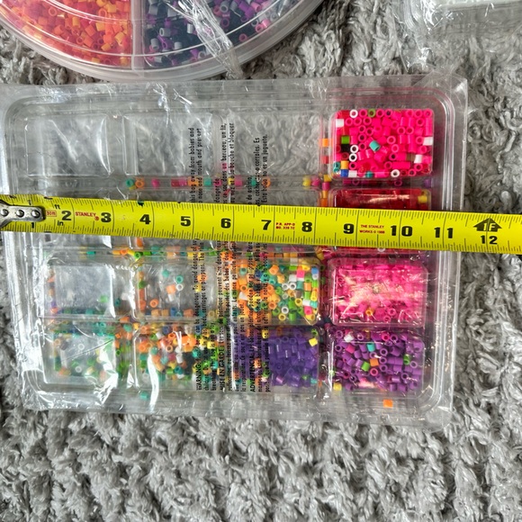 Ultimate melt beads and mixed colors and more - Picture 6 of 12